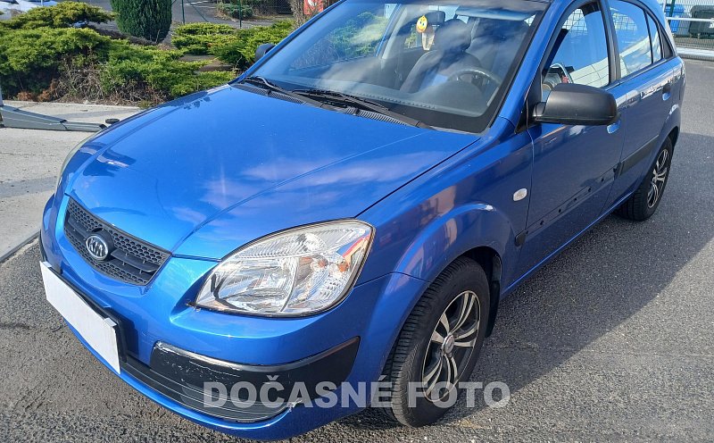 Kia Rio 1.4i 