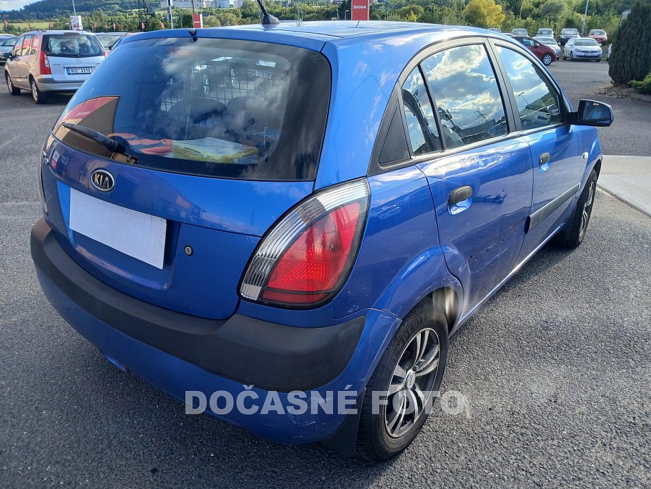 Kia Rio 1.4i 