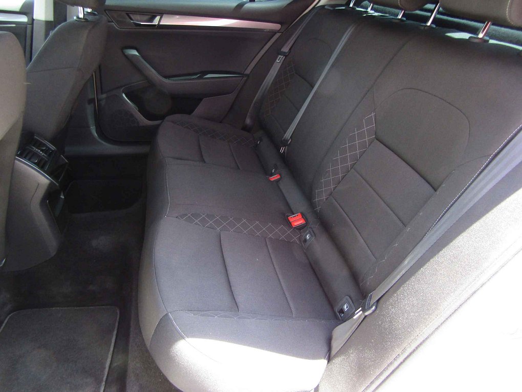 Škoda Superb III 2.0TDi Active