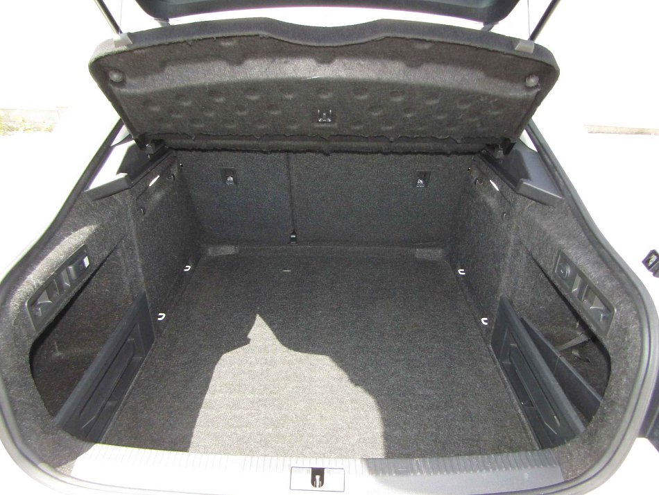 Škoda Superb III 2.0TDi Active