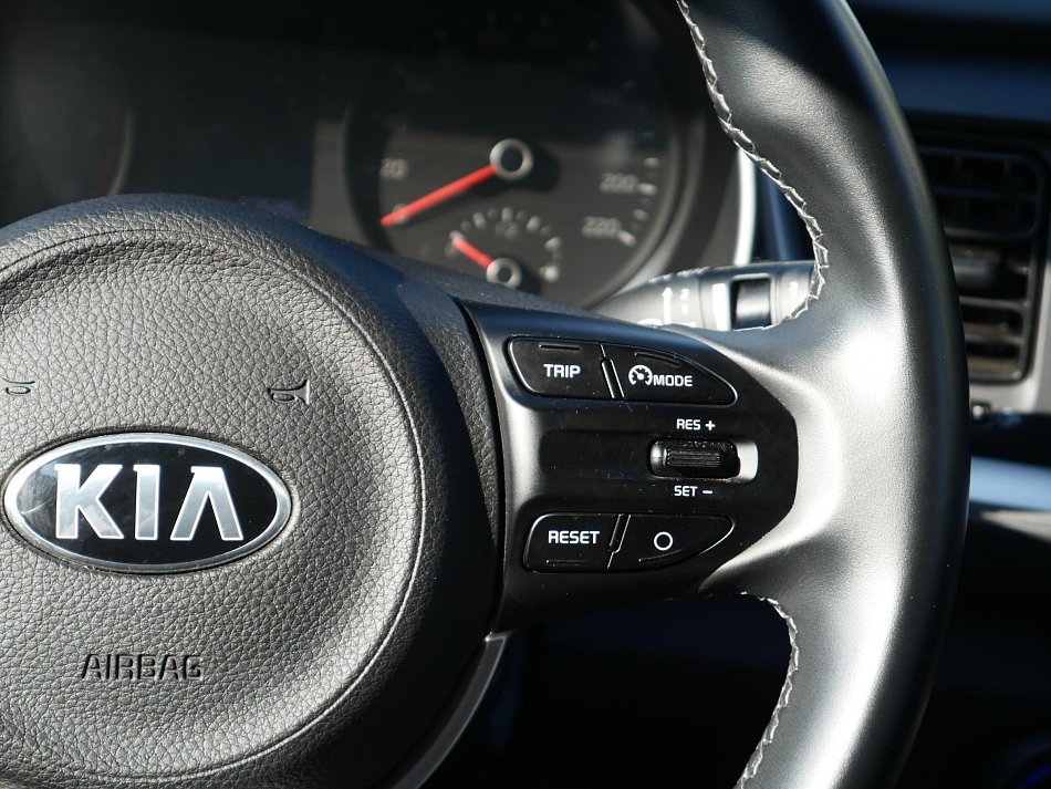 Kia Stonic 1.2i 