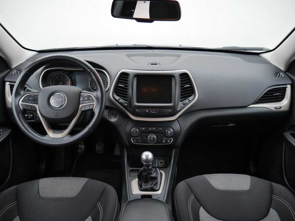 Jeep Cherokee 2.0 MTJ Longitude