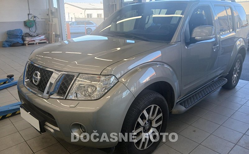 Nissan Pathfinder 2.5dci 