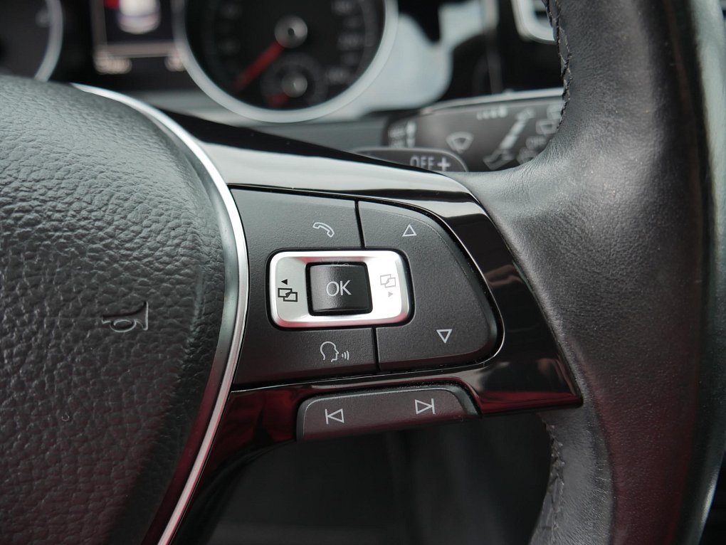 Volkswagen Golf 1.4 TSi 