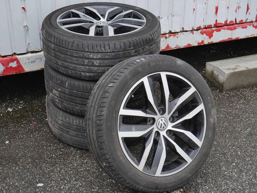 Volkswagen Golf 1.4 TSi 