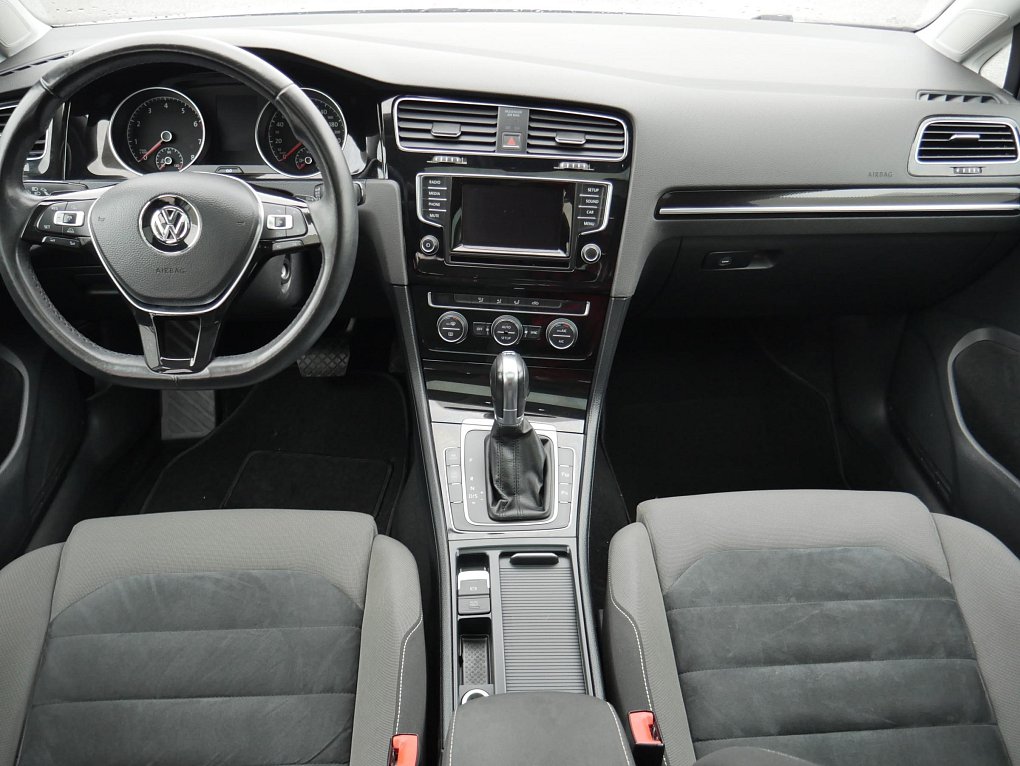 Volkswagen Golf 1.4 TSi 