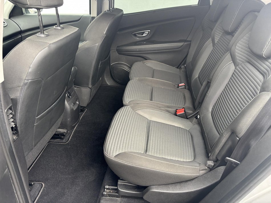 Renault Scénic 1.3TCe Initiale Paris