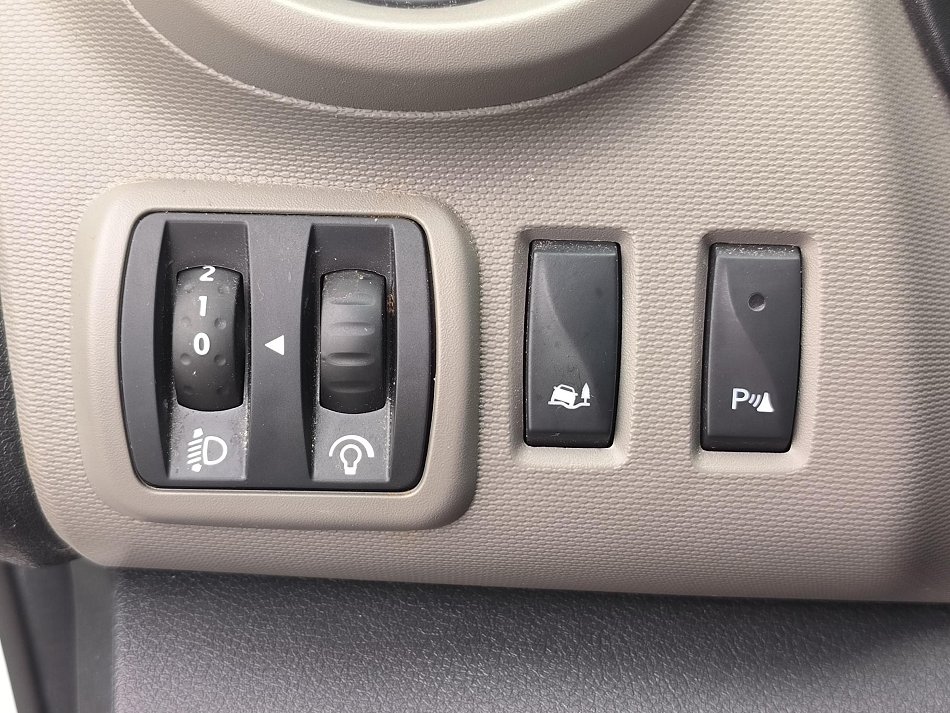 Renault Trafic 1.6dCi  DÍLNA SORTIMO
