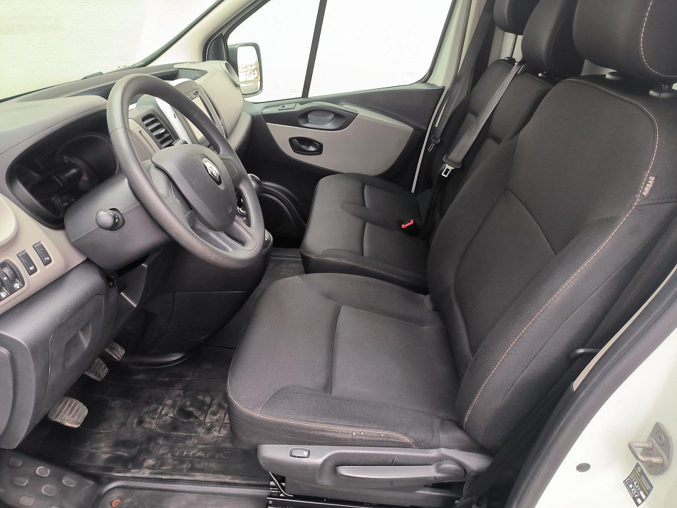 Renault Trafic 1.6dCi  DÍLNA SORTIMO
