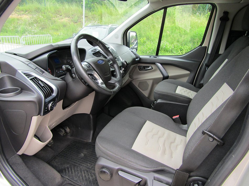 Ford Tourneo Custom 2.2TDCi Limited