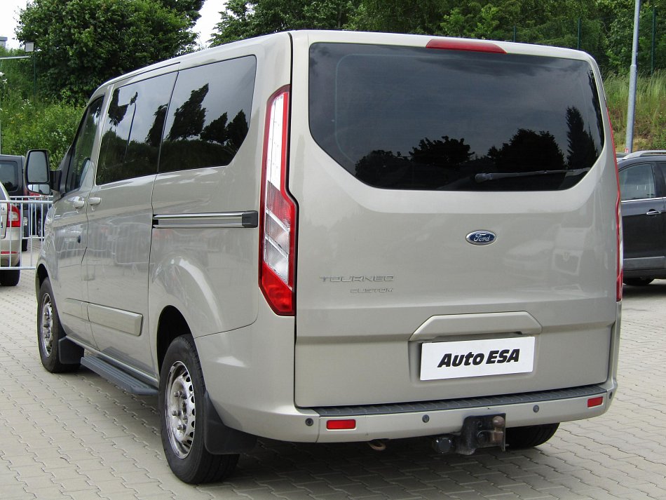 Ford Tourneo Custom 2.2TDCi Limited