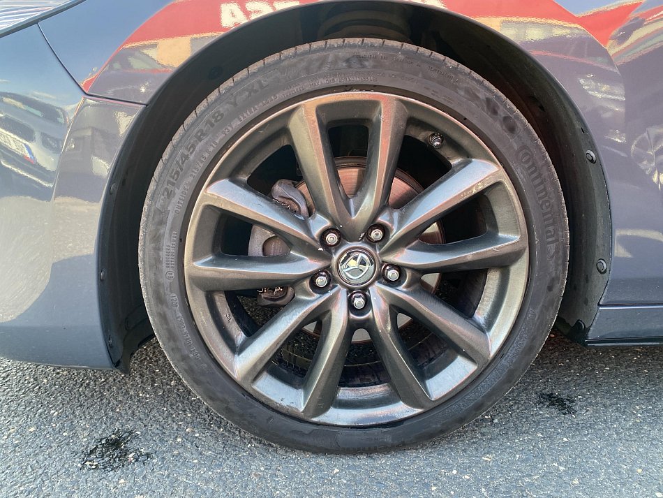 Mazda 3 2.0i 
