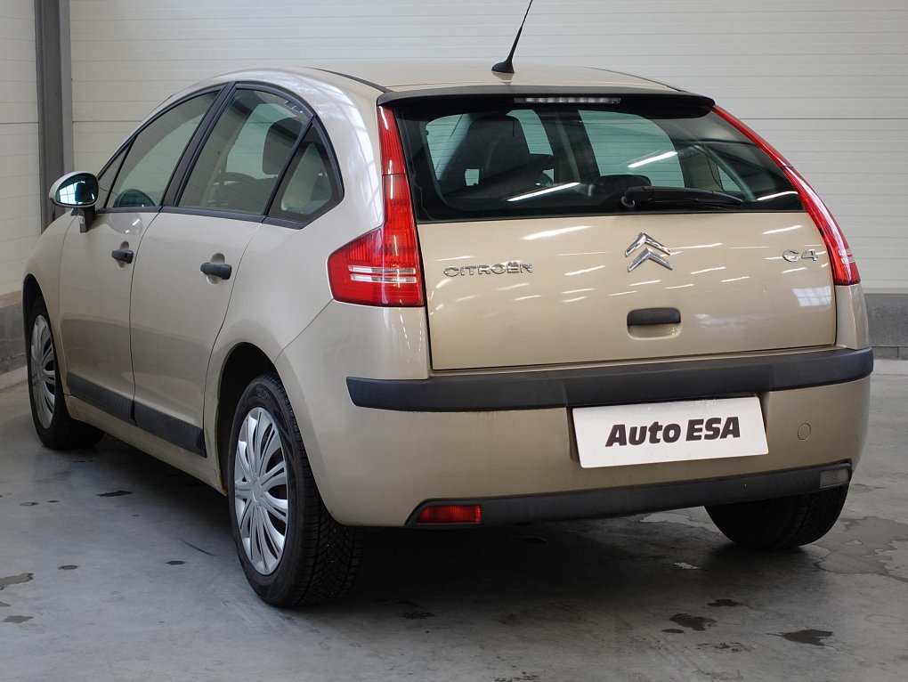 Citroën C4 1.4i 