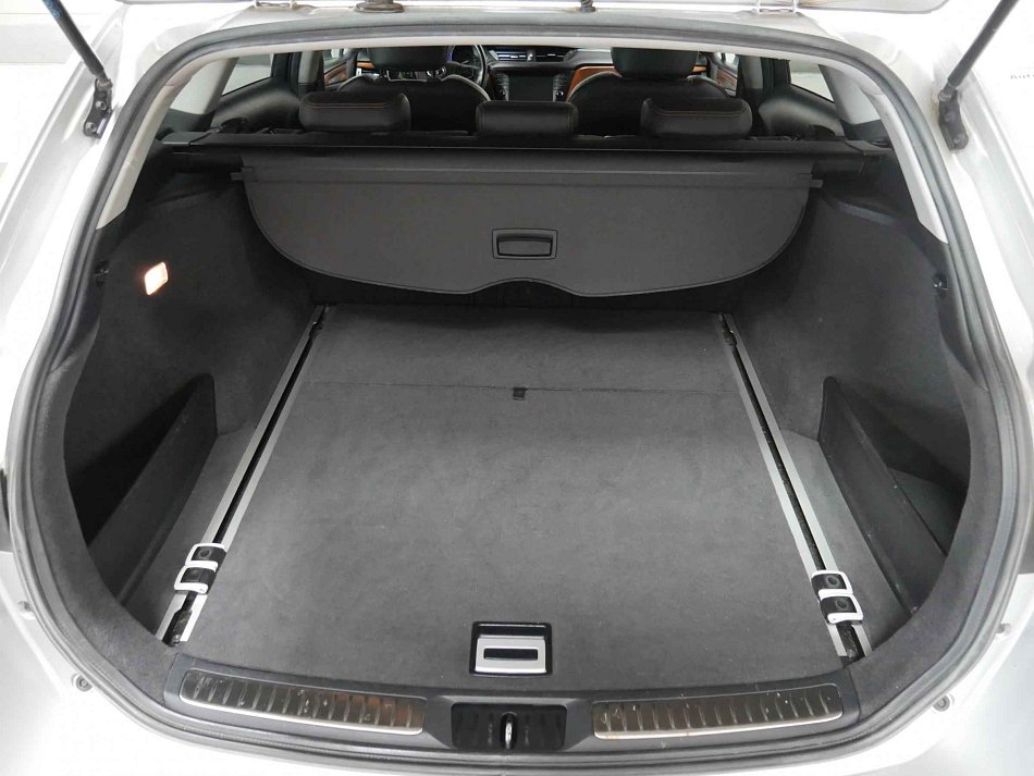 Toyota Avensis 1.8i 