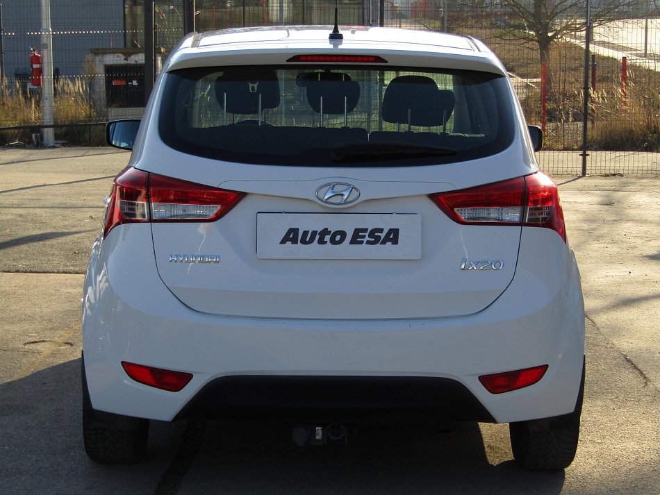 Hyundai Ix20 1.6i 