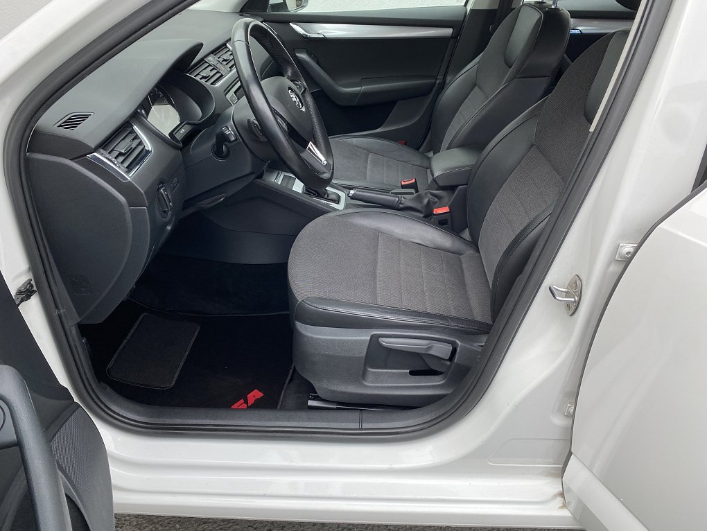 Škoda Octavia III 1.4 TSi Elegance