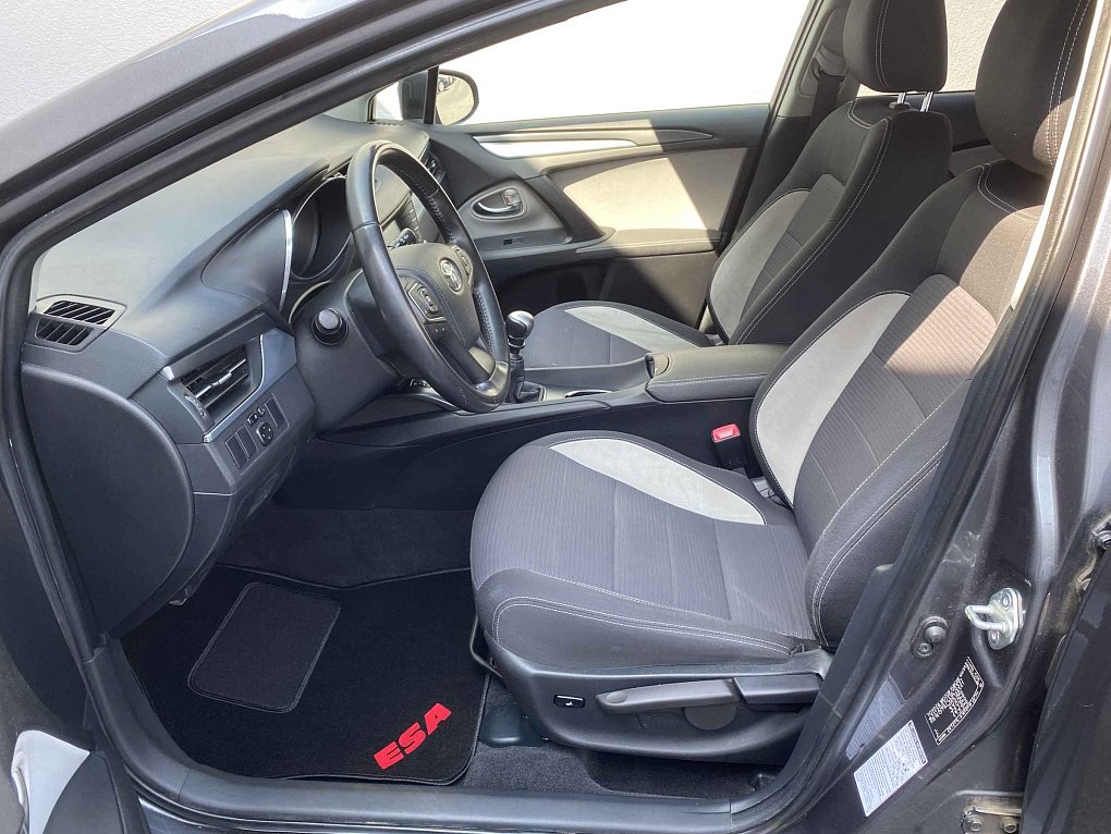 Toyota Avensis 1.8 Active