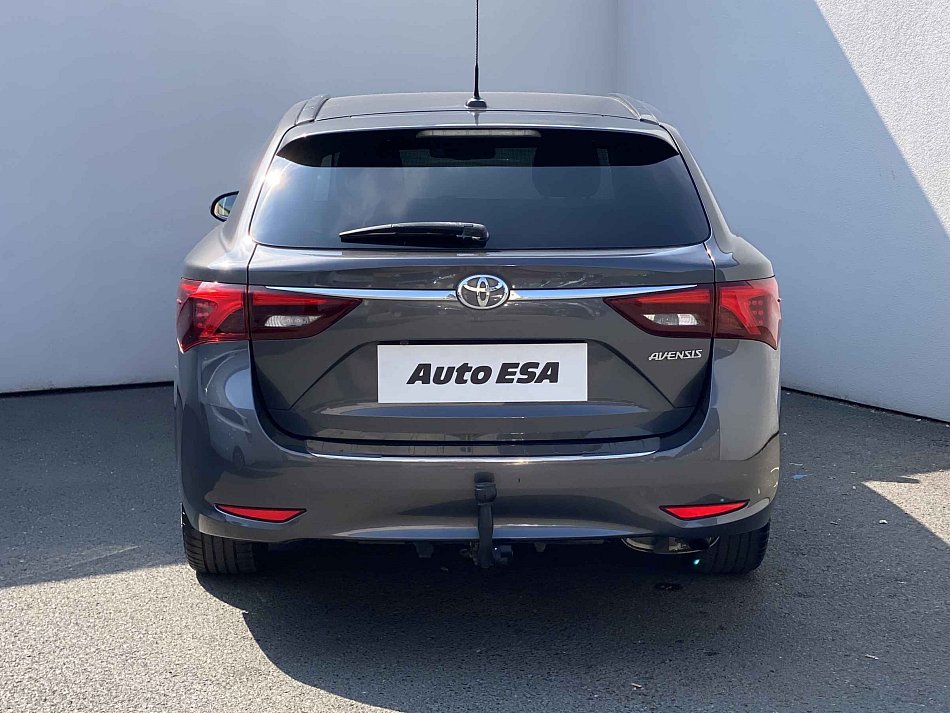 Toyota Avensis 1.8 Active