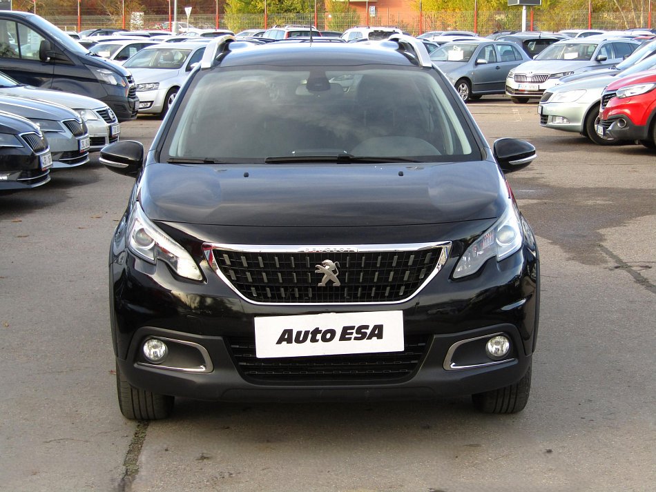 Peugeot 2008 1.2PT Signature