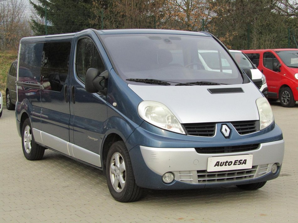 Renault Trafic 2.5dCi  L2 6míst