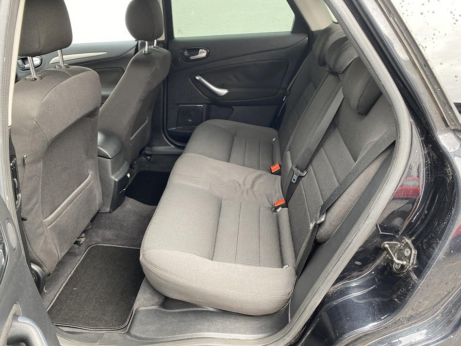 Ford Mondeo 1.8TDCi 