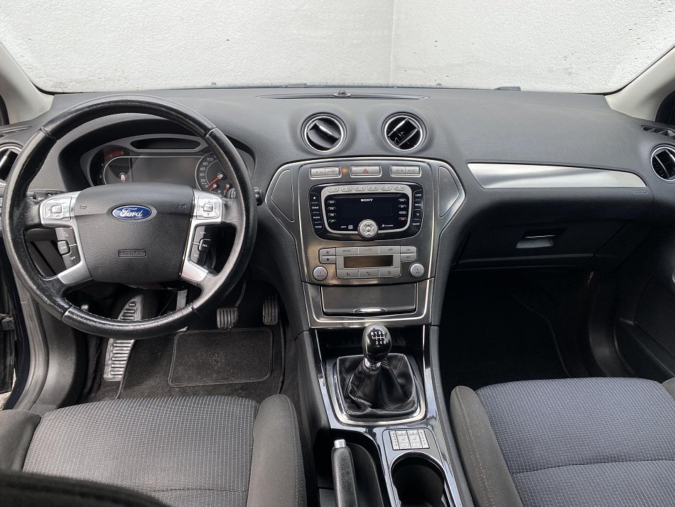 Ford Mondeo 1.8TDCi 
