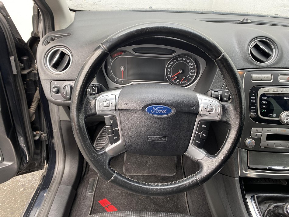 Ford Mondeo 1.8TDCi 