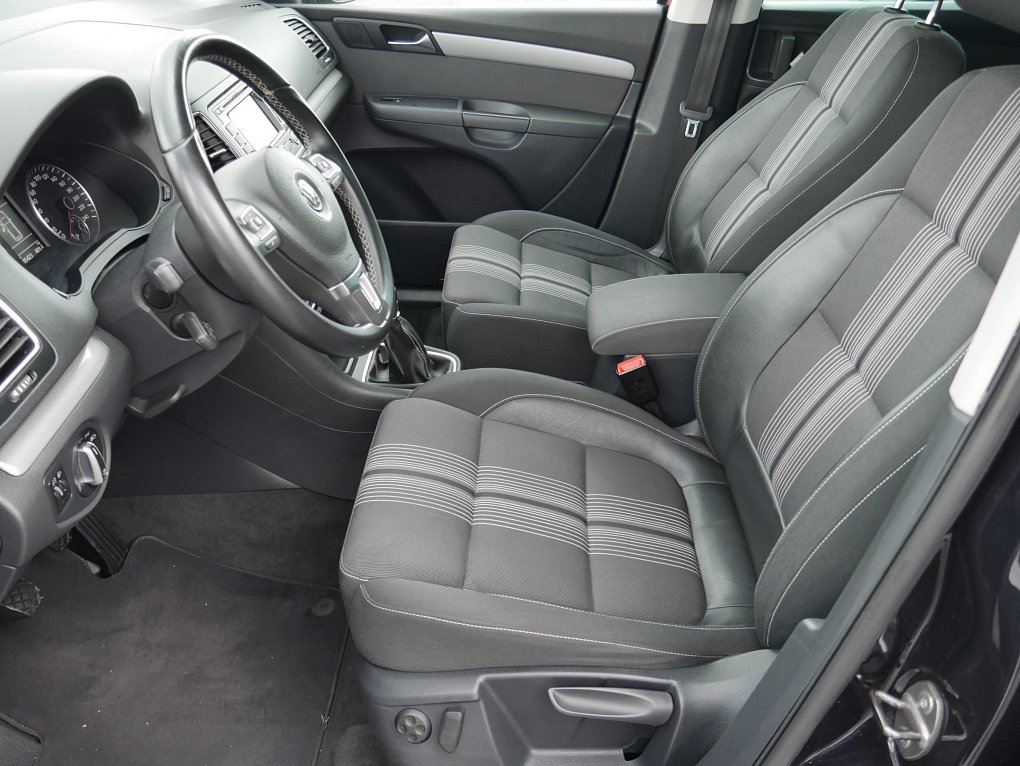 Volkswagen Sharan 2.0 TDi Match