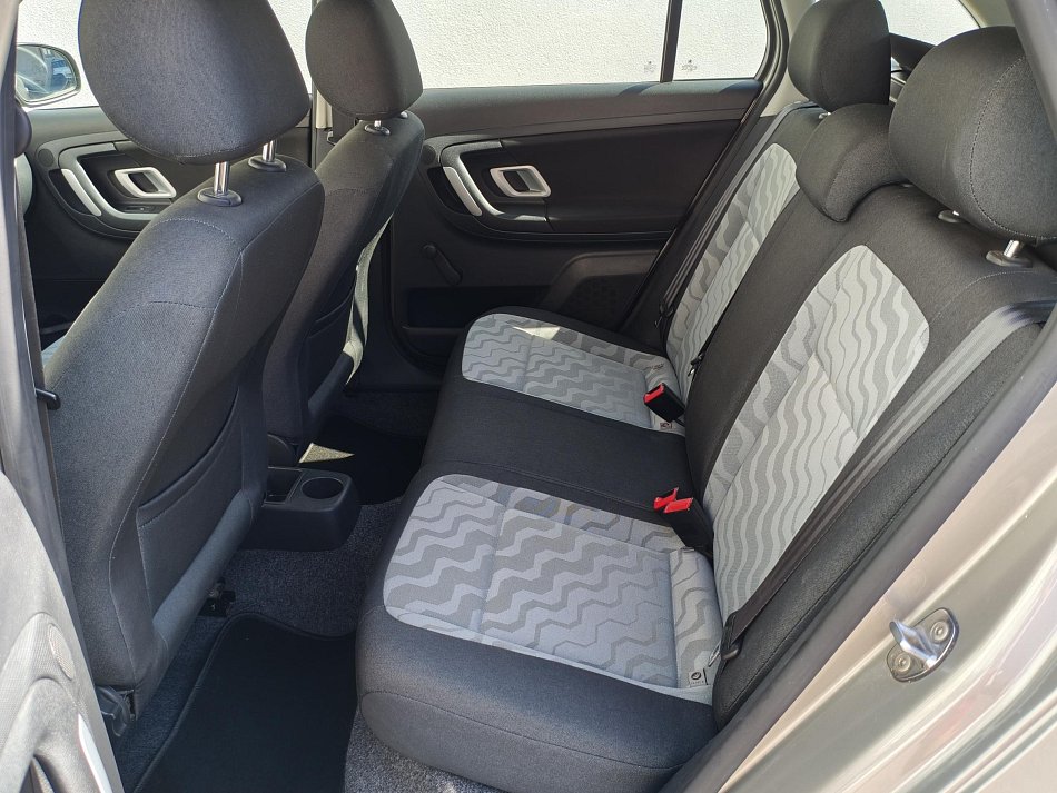 Škoda Fabia II 1.4 16V Ambiente
