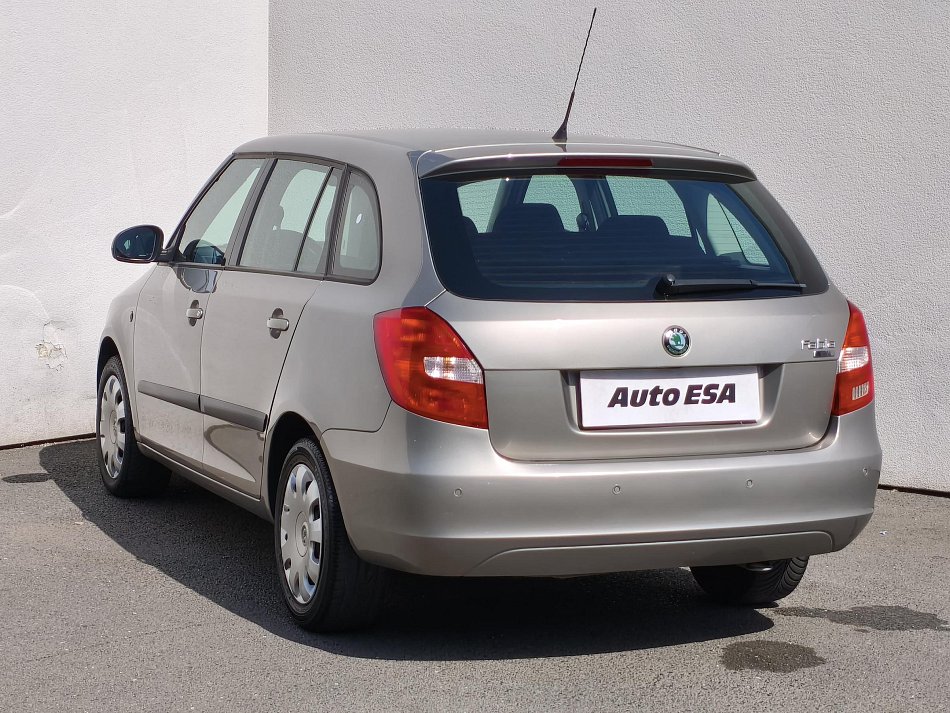 Škoda Fabia II 1.4 16V Ambiente