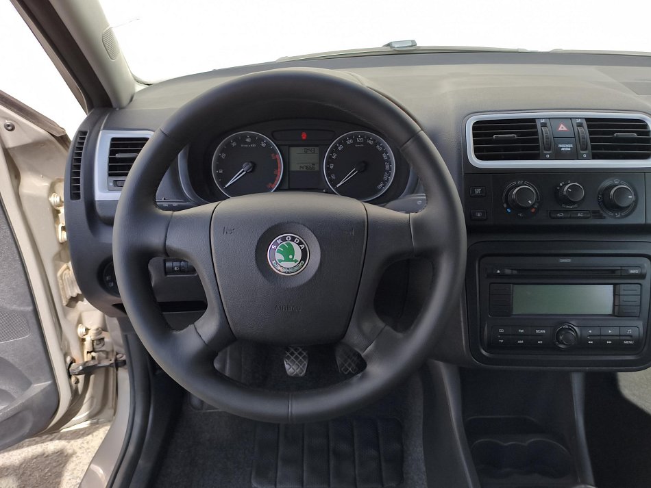 Škoda Fabia II 1.4 16V Ambiente