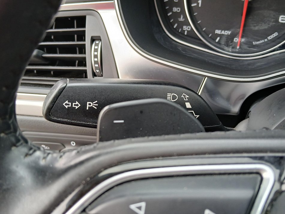 Audi A6 2.0TDi S-line