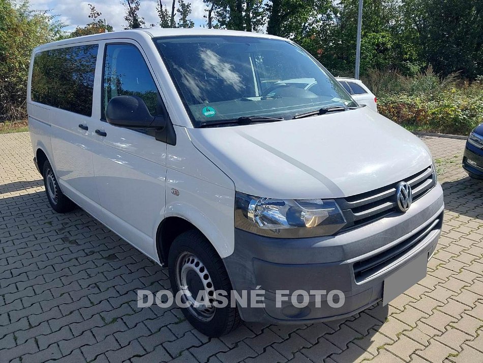 Volkswagen Transporter 2.0TDi  9míst