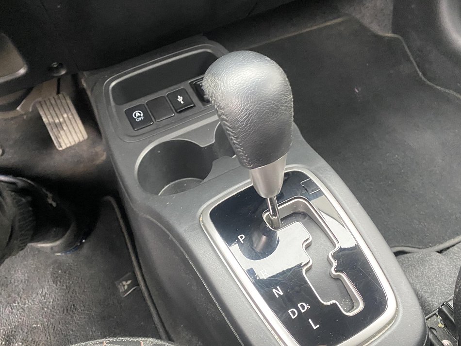 Mitsubishi Space Star 1.2i 