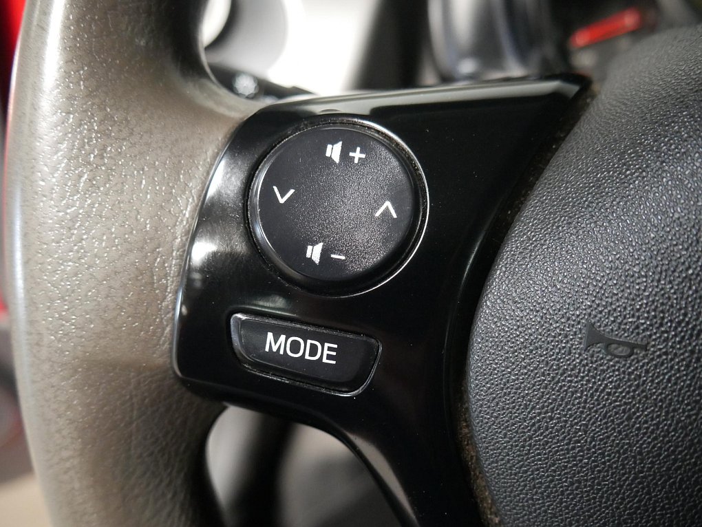 Peugeot 108 1.0i 