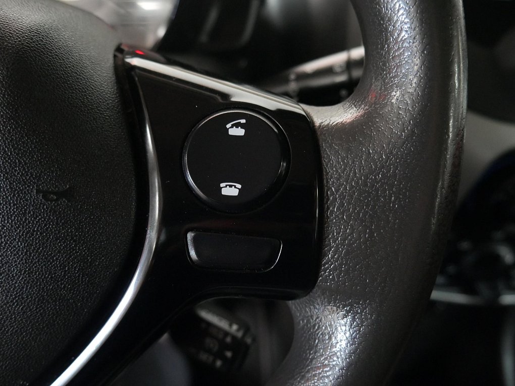 Peugeot 108 1.0i 