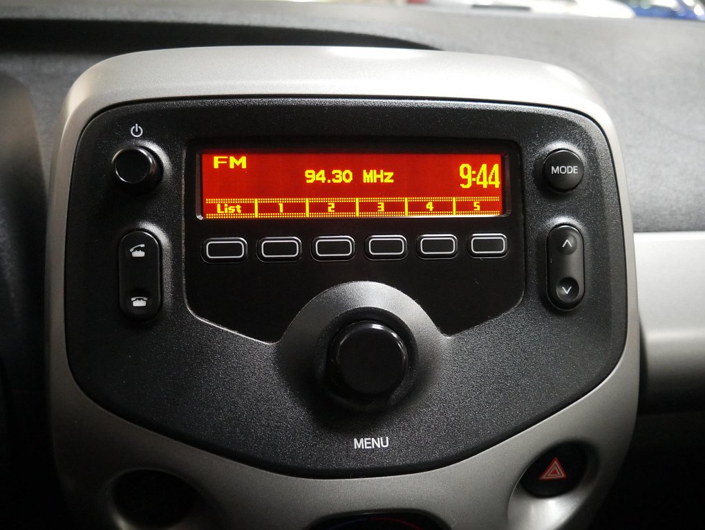 Peugeot 108 1.0i 