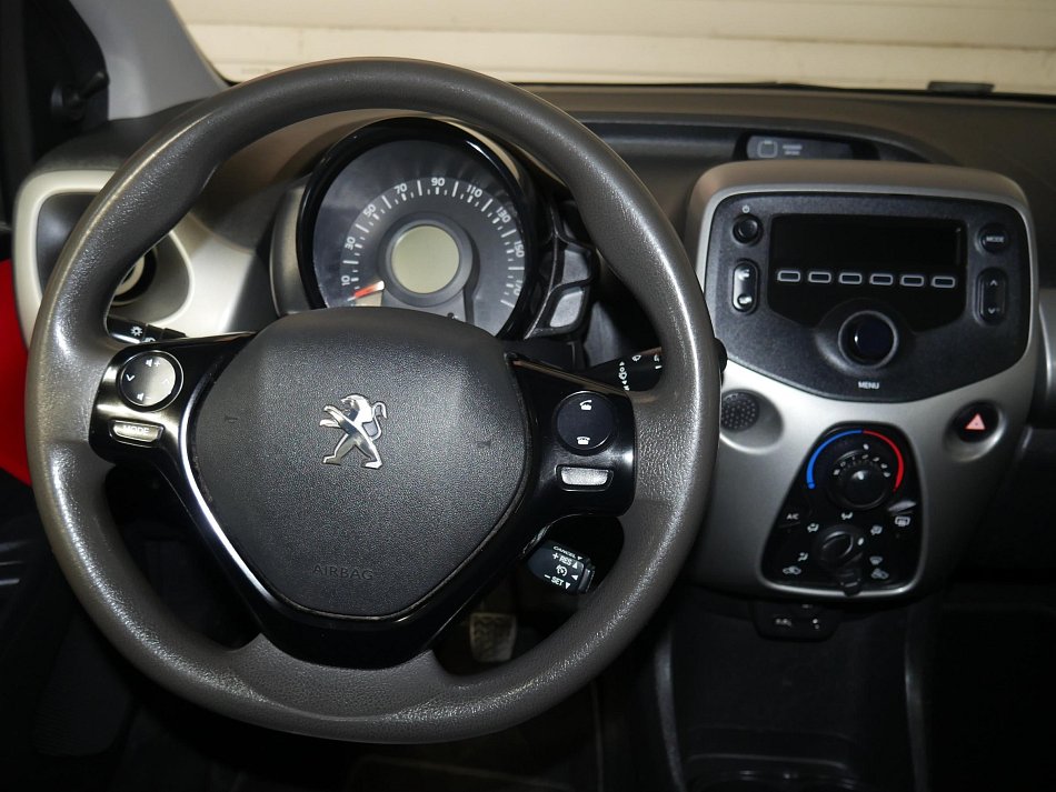 Peugeot 108 1.0i 