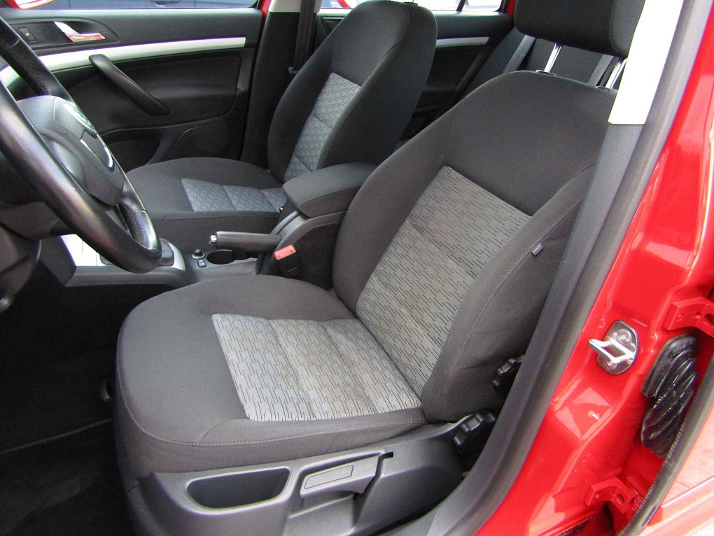 Škoda Octavia II 1.2 TSi Ambiente