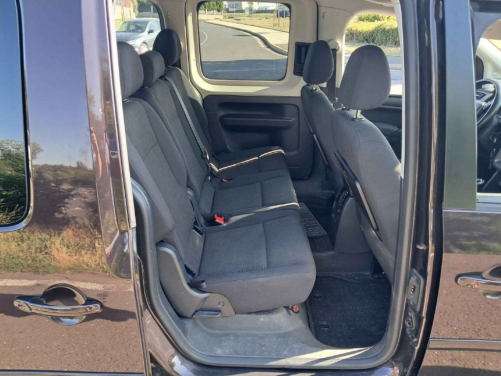 Volkswagen Caddy 2.0TDi Comfortline MAXi 7míst