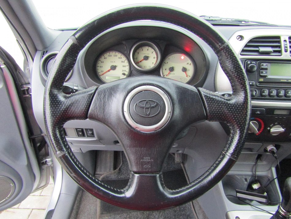 Toyota RAV4 2.0D4  4x4