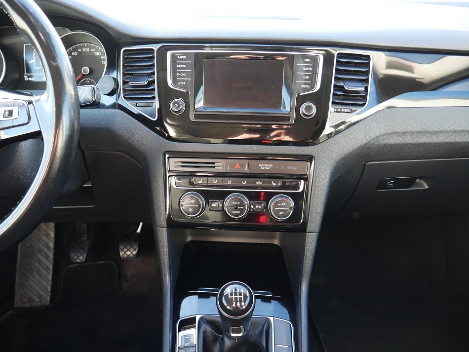 Volkswagen Sportsvan 2.0TDi 