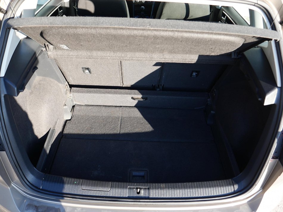 Volkswagen Sportsvan 2.0TDi 