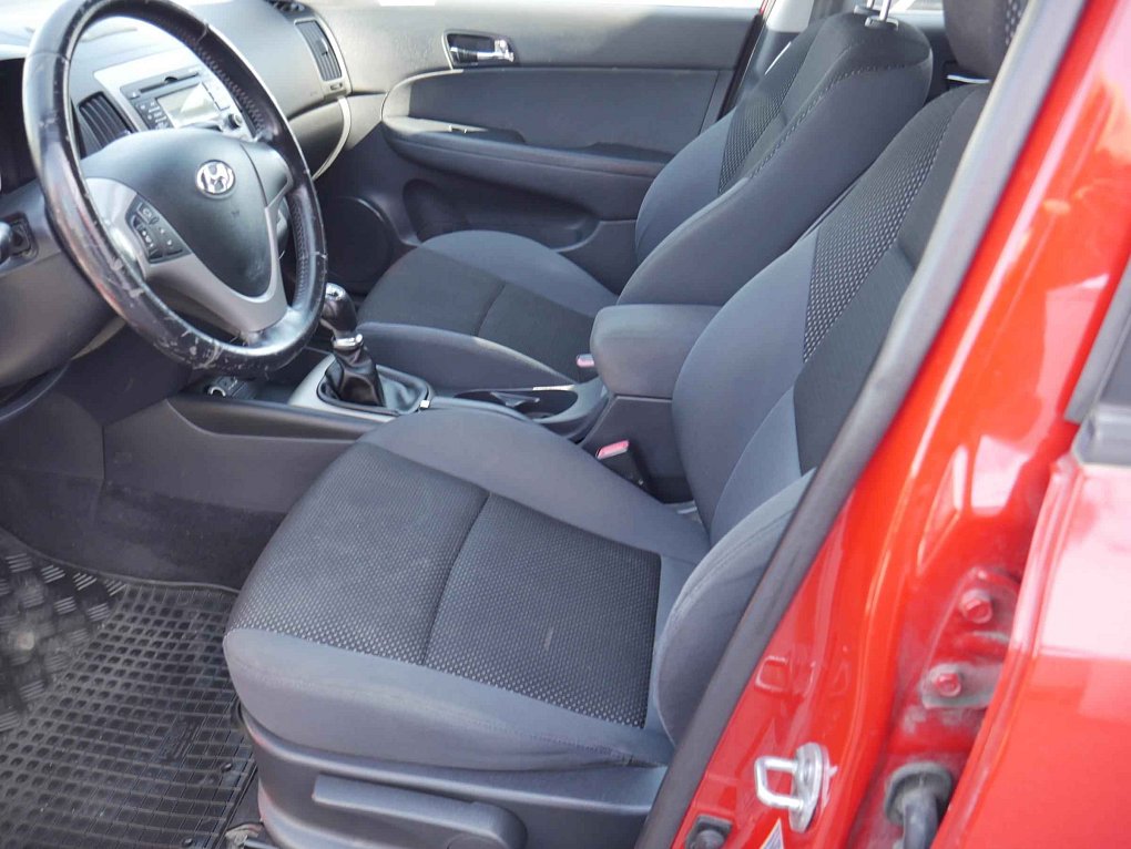 Hyundai I30 1.4 i 