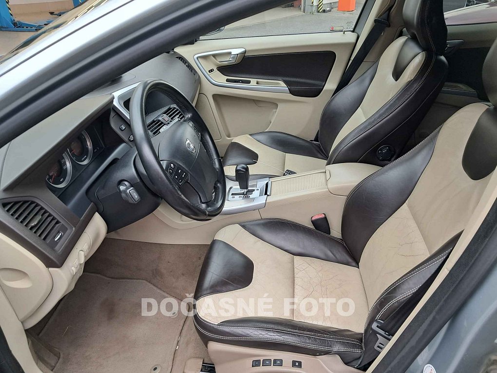 Volvo XC60 2.4D 