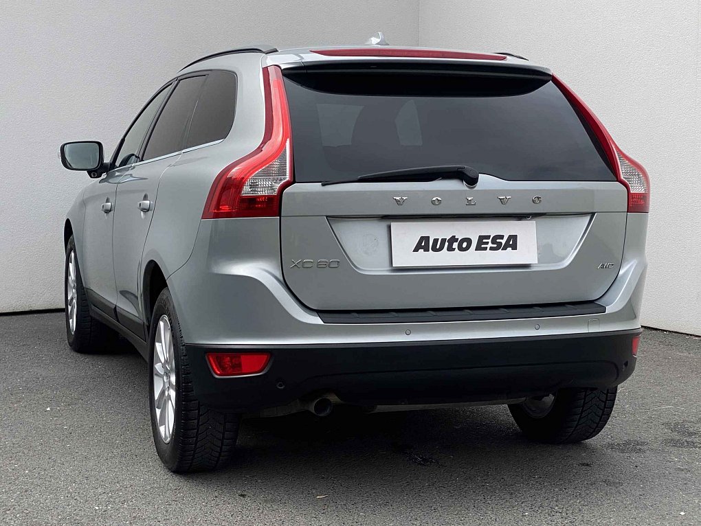 Volvo XC60 2.4 D5 Summum 4WD