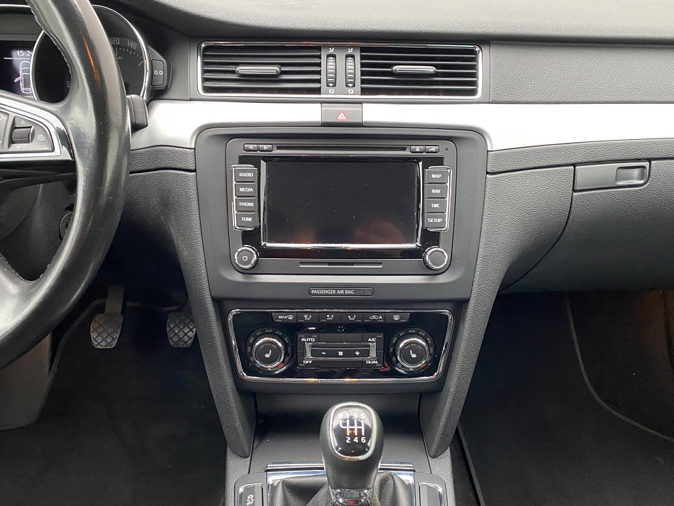 Škoda Superb II 2.0 TDi Ambition