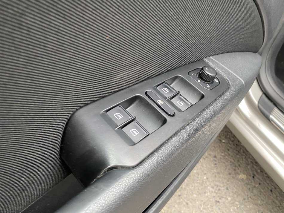 Škoda Superb II 2.0 TDi Ambition