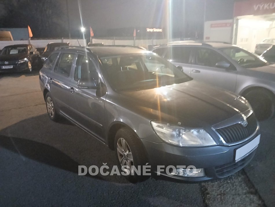 Škoda Octavia II 1.6 TDi Ambition Navi, tažné