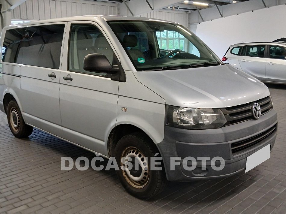 Volkswagen Transporter 2.0 TDi  9míst